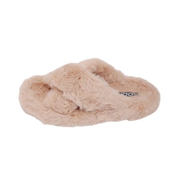 Soda engage fluffy faux fur slipper slide sandals - Picture 2 of 6